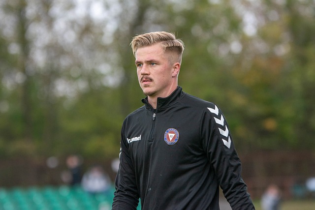 高强度的比 高强度的比