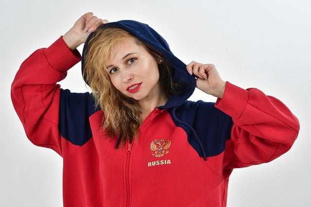 呈现逐月攀 呈现逐月攀